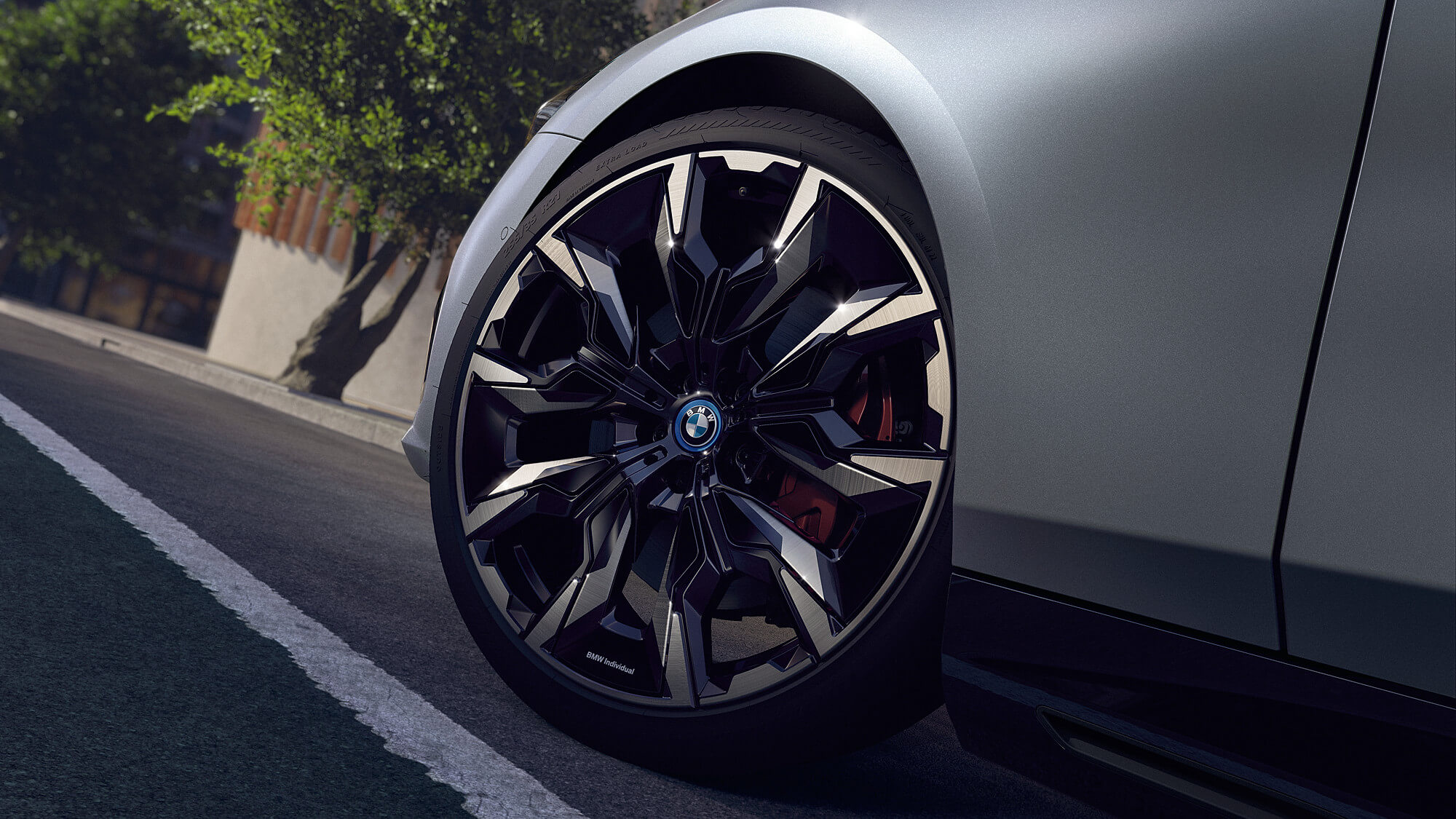 BMW i5 Touring Däck Företagsleasing