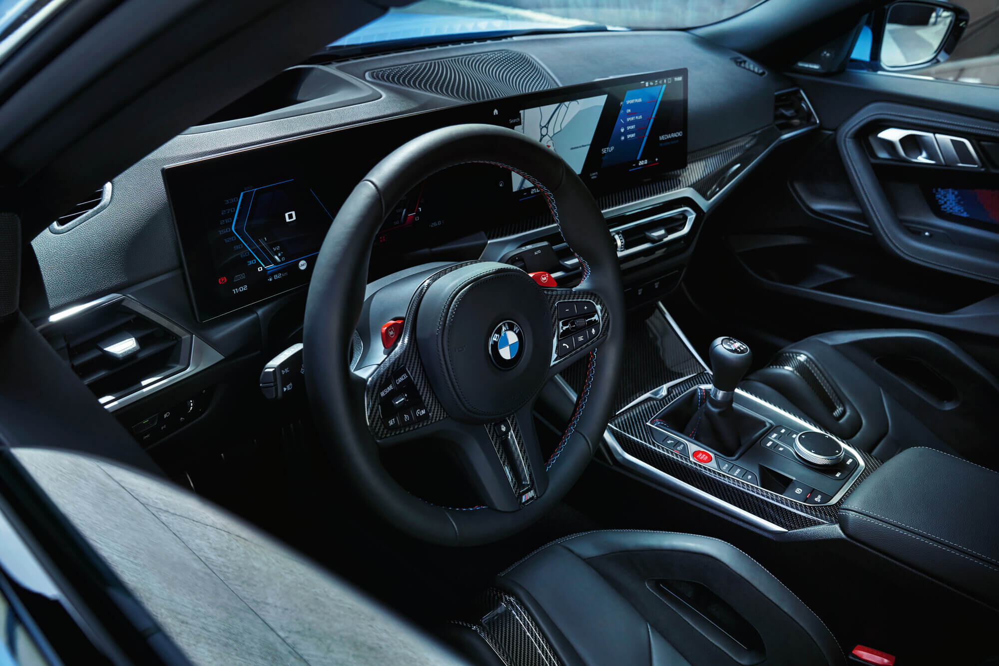 BMW M2 2023 interiör