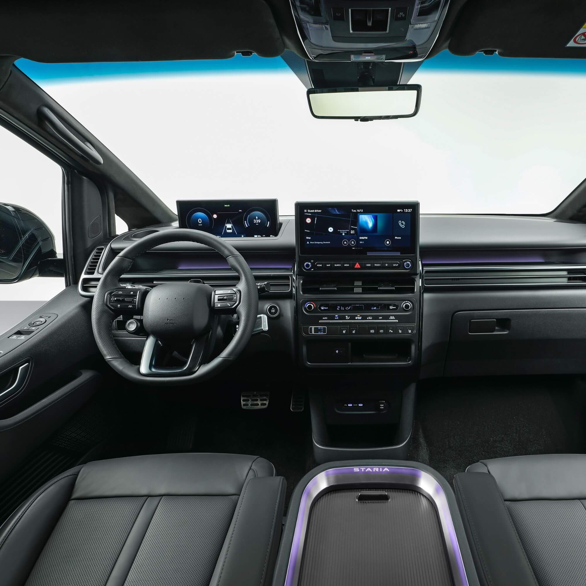 stor skärm i elbilen staria hyundai 2026